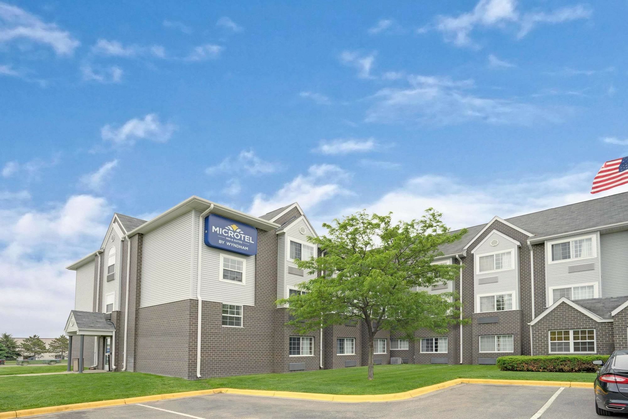 Microtel Inn & Suites By Wyndham Eagan/St Paul Exterior photo